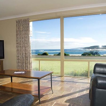 Pelican Shore Oceanfront Villa 6 Калбаррі Номер фото