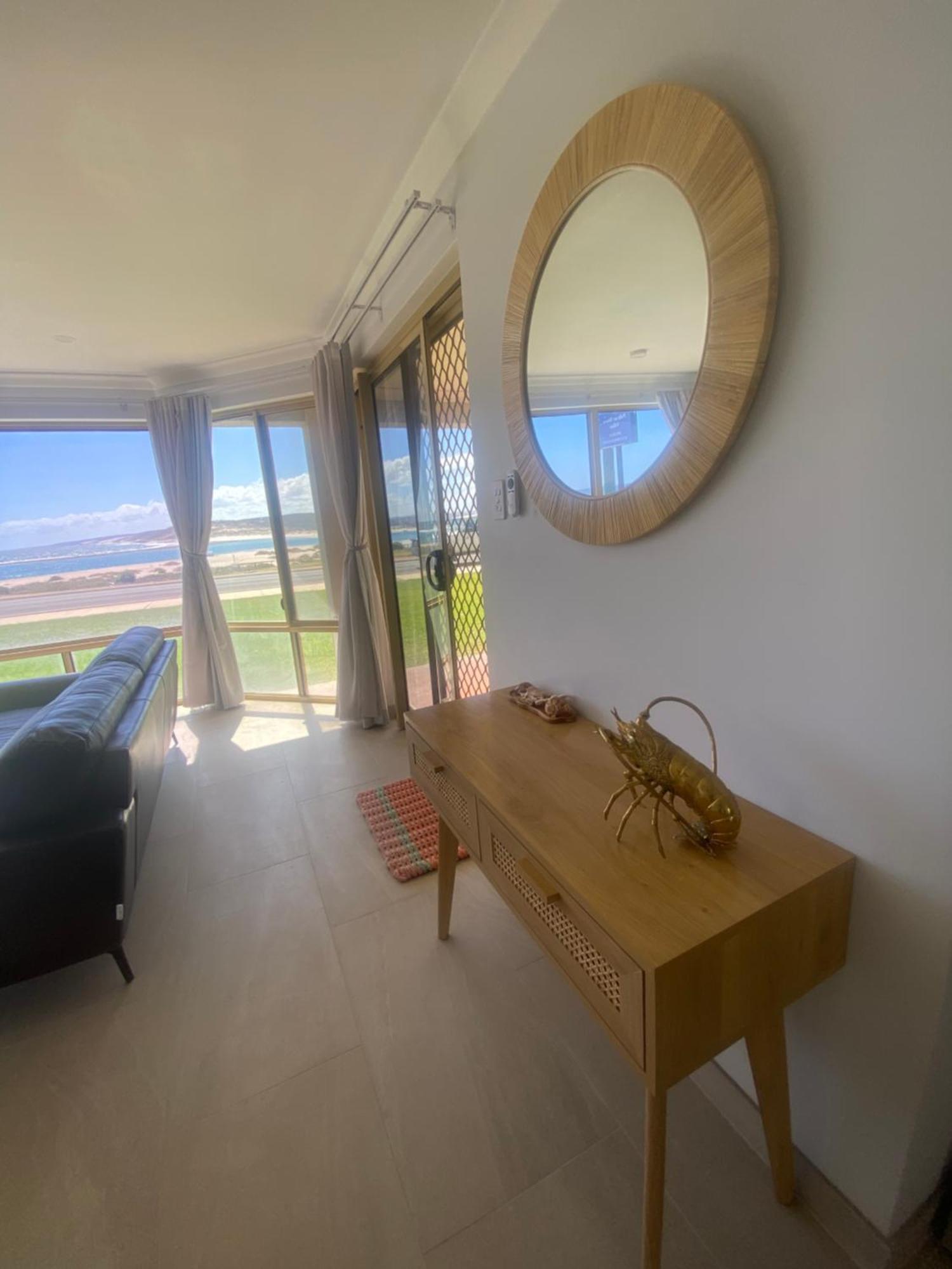 Pelican Shore Oceanfront Villa 6 Калбаррі Екстер'єр фото